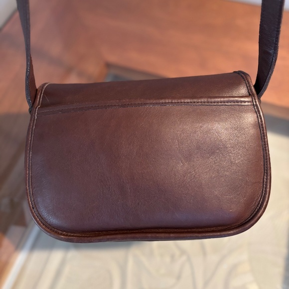 Vintage Coach Prairie Bag Style 9954 in Mahogany - Picture 3 of 16